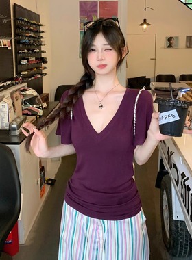 辣妹紫色v领正肩短袖t恤女夏季纯欲风大领口修身收腰显瘦体恤上衣