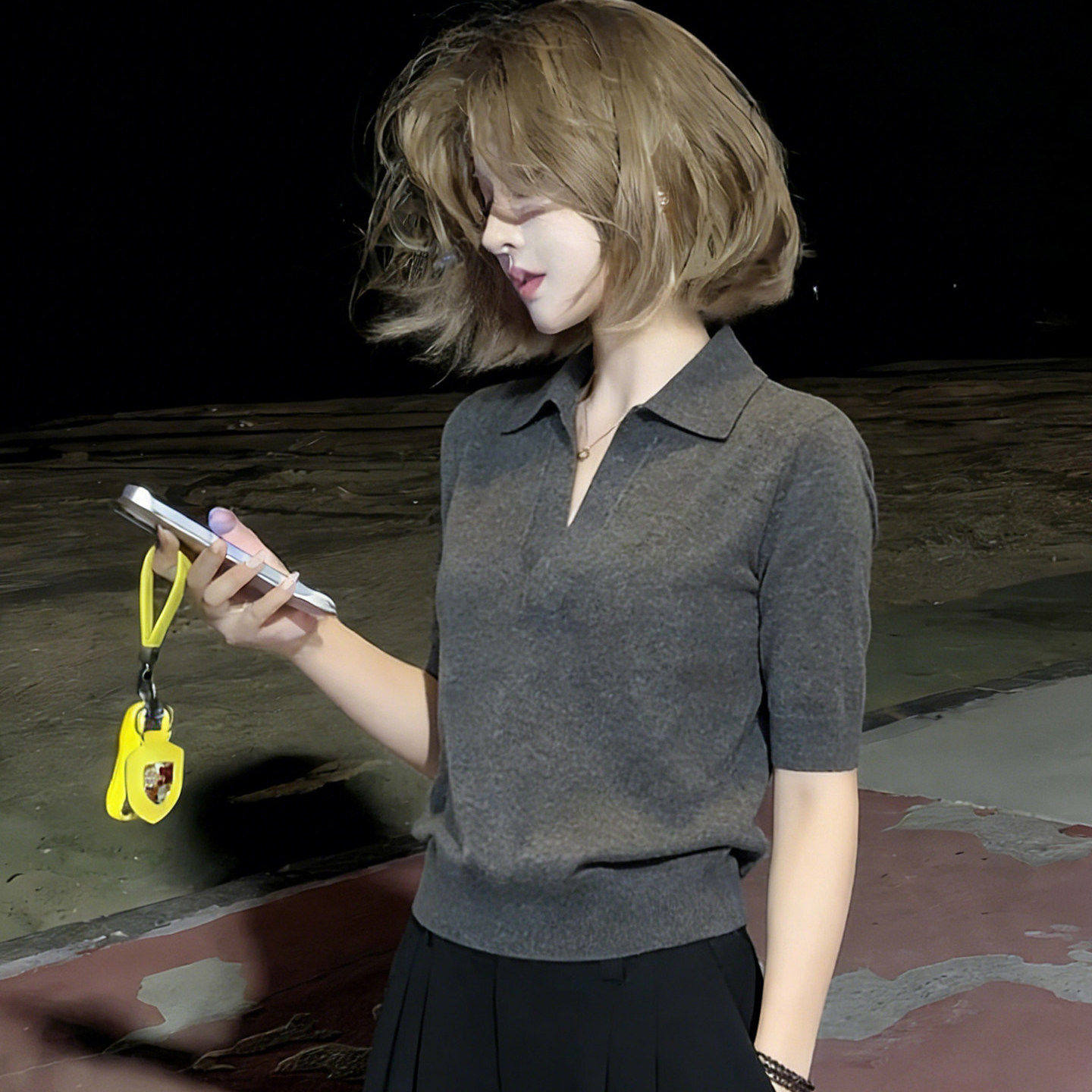 老钱风灰色针织短袖polo衫女夏季穿搭小个子v领气质修身t恤短上衣