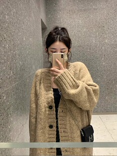 日系复古v领毛衣外套女秋冬新款外搭宽松慵懒风针织开衫加厚上衣