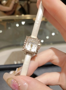 日本nojess皮带手表女款mini宝石切割方形糖表盘小众轻奢精致腕表