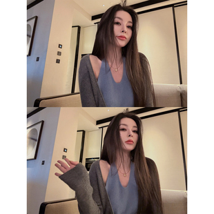 徐琳「心机钓系」假两件扭结v领撞色绵羊毛针织上衣 10AM