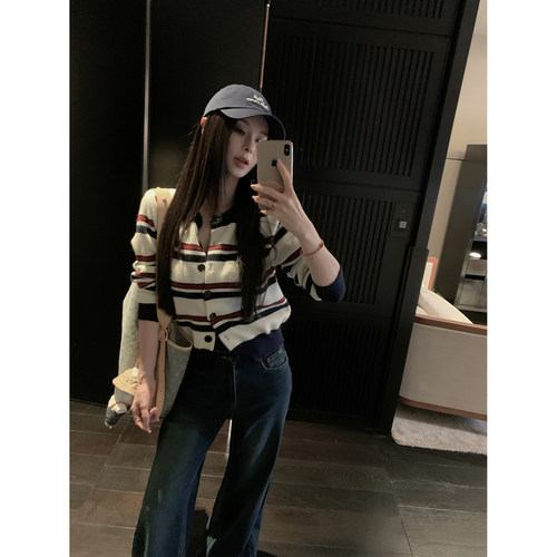 MINISTUDIO徐琳「谬里谬气」美式学院风撞色条纹拼接针织开衫上衣