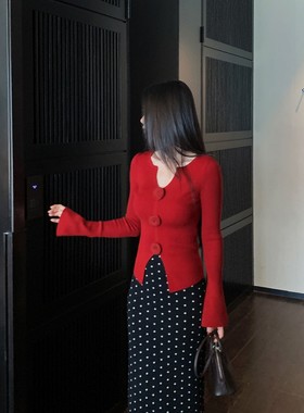 MINI STUDIO 徐琳「玫瑰故事」红色花朵长袖针织衫波点半裙套装女