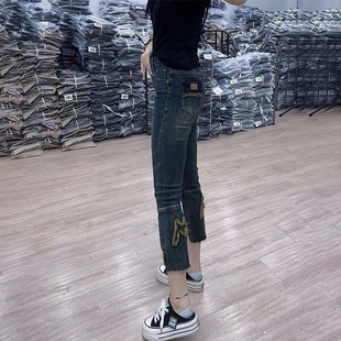 高腰烟管牛仔裤女大码直筒裤秋季微胖显瘦穿搭修身显高弹力九分裤
