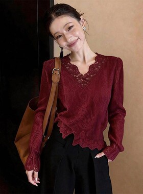 法式巨好看独特红色蕾丝短款上衣女2026年新款拼接设计感内搭衬衣