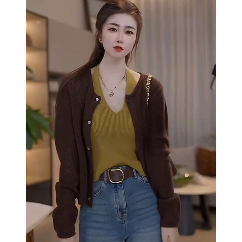 秋季新款气质显瘦挂脖背心针织衫套装长袖针织开衫+背心两件套女