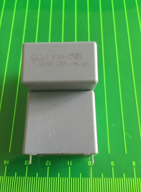 原装薄膜电容VISHAY BFC233820335