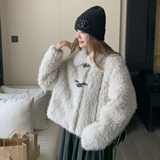 韩系牛角扣羊羔毛短外套女加厚保暖皮毛一体环保皮草，女装短外套，慧峰