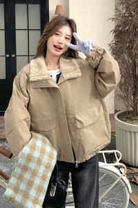 2025冬季新款温柔休闲风毛领派克服女短款加绒卡其色夹克羽绒服图片