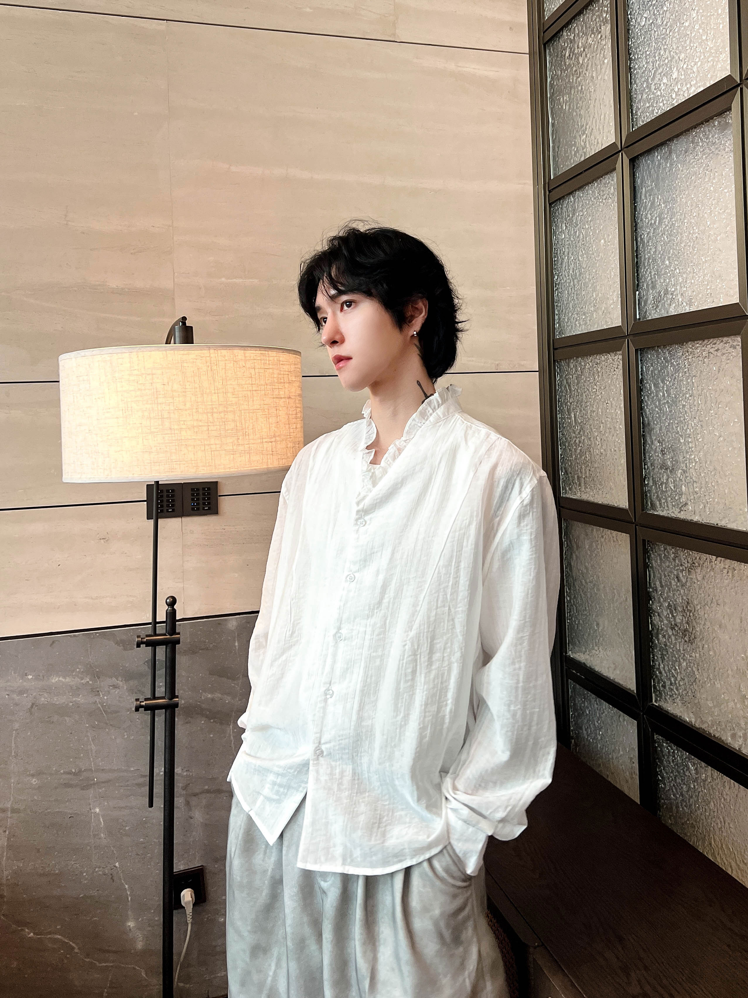 高级感宽松小众衬衫子上男装V领