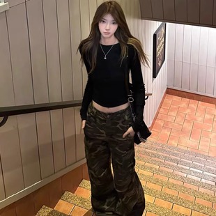 美式复古露脐短款长袖t恤女宽松设计感小众辣妹显瘦修身秋季上衣