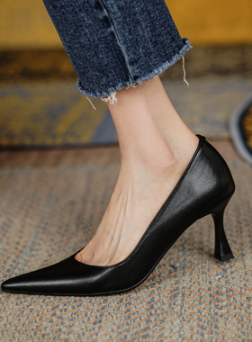 有加宽版胖MM也能穿柔软羊皮基础高跟鞋2026春季细跟全皮单鞋女