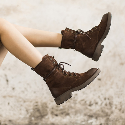 马丁靴女靴子秋冬复古牛皮中跟帅气中筒靴机车靴骑士靴广州女靴