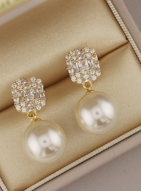 轻奢锆石珍珠耳环女2026新款小众设计高级感耳饰气质轻奢耳钉耳坠