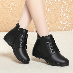 意尔康女鞋真皮马丁靴加绒保暖平底中老年妈妈鞋羊毛棉鞋大码短靴