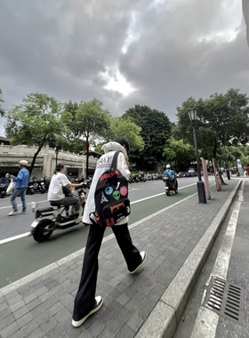 22SS Explorer外星人logo刺绣涂鸦贴画双肩包背包