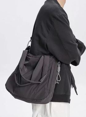 原创简约斜挎单肩两用包轻便大容量可拆卸二代托特包