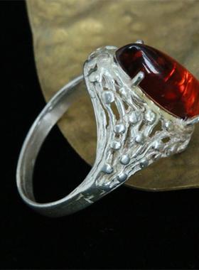 欧洲镶嵌血珀戒指银花丝