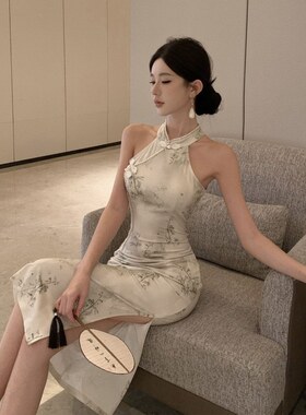 2025新款新中式改良旗袍气质绝美挂脖连衣裙女夏高级性感包臀长裙