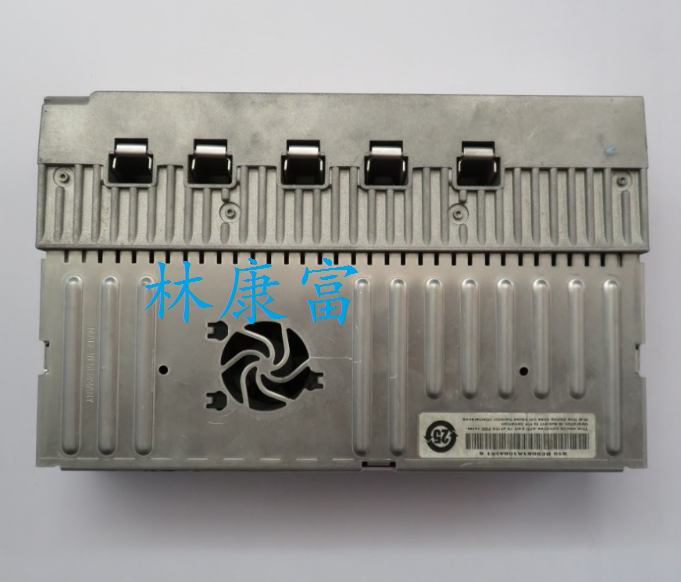 奔驰221 S级S300 S350 S400L原厂音响L7功放收音机模块
