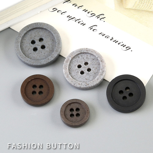 大衣扣子圆形四眼细边西装外套