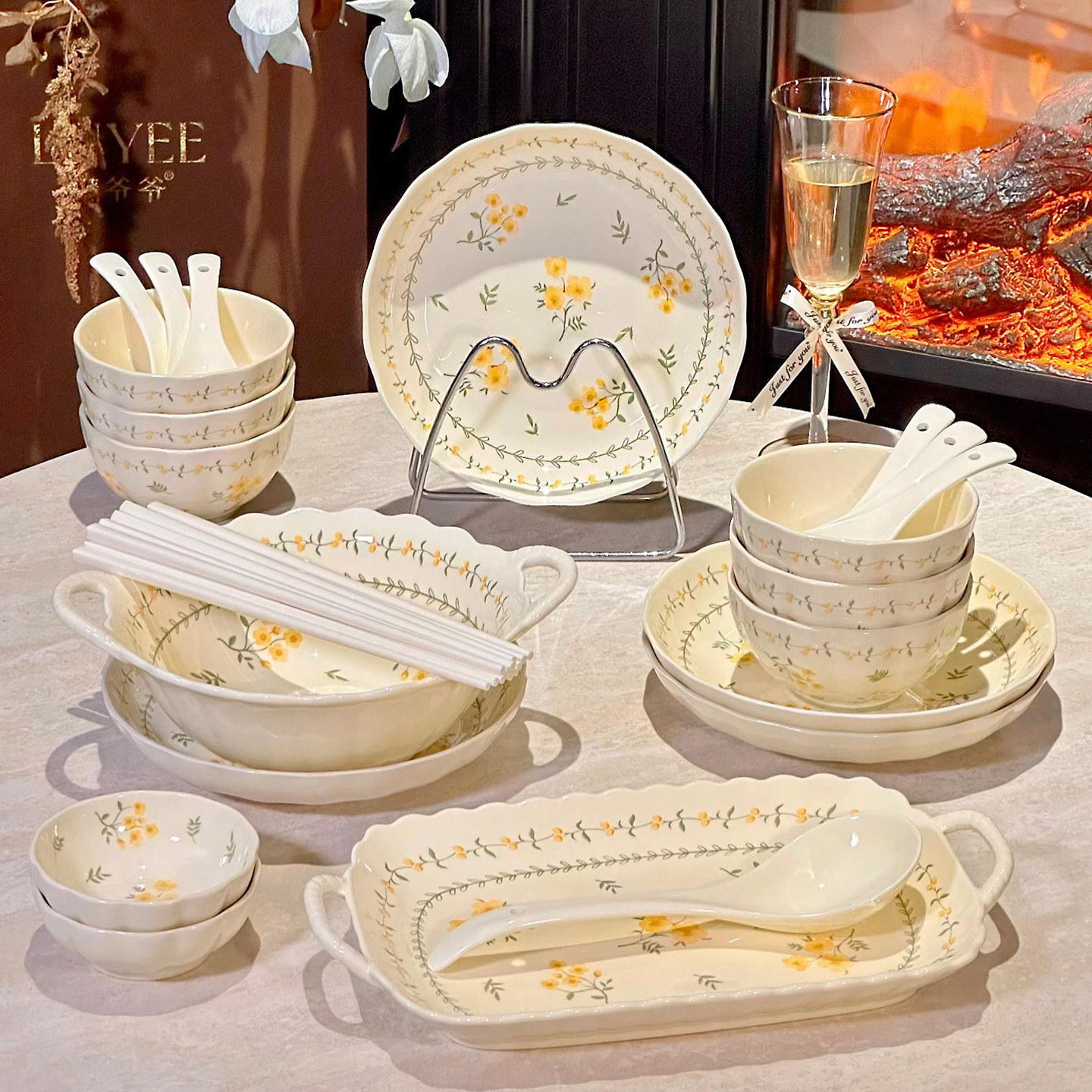 高颜值碗碟套装家用釉下彩碗盘碗筷碗具乔迁新居送礼高档陶瓷餐具,餐饮具,碗,淘宝优惠券,粉丝福利购,淘宝优惠卷