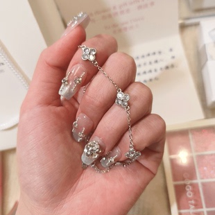 s925纯银四叶草手链女轻奢小众高级感幸运草送女友情人节礼物