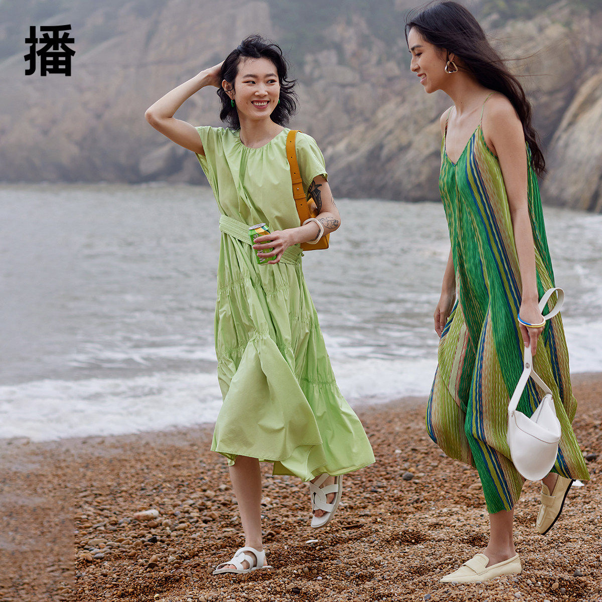 播2023夏季商场同款新中式盘扣腰封不规则抽褶连衣裙女BDQ2LD1210