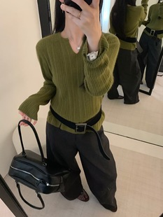 Dumpling 韩系简约浣熊百搭V领内搭 2025秋冬新款