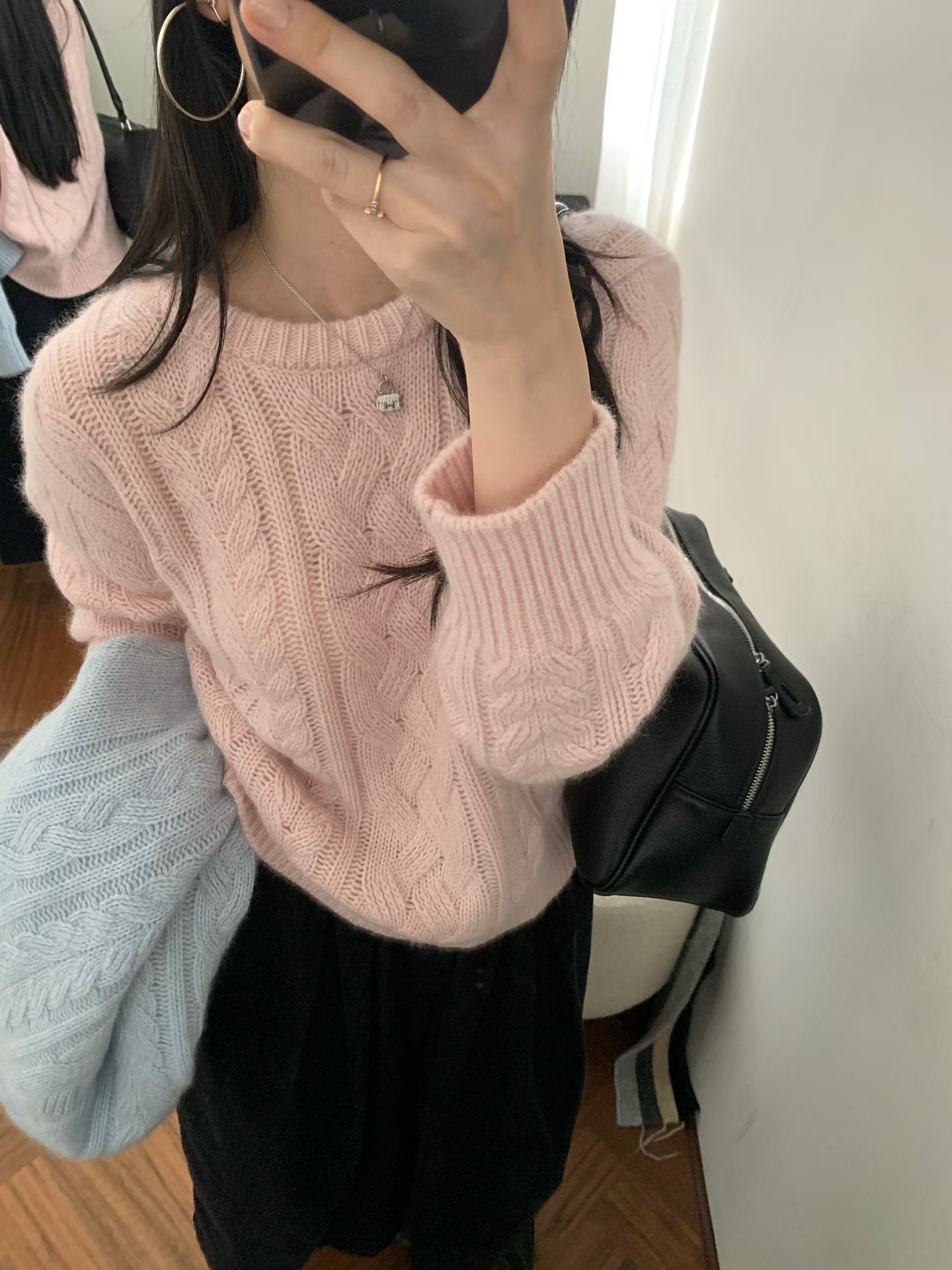 Dumpling 2025秋冬新款山羊绒浣熊圆领麻花羊毛毛衣