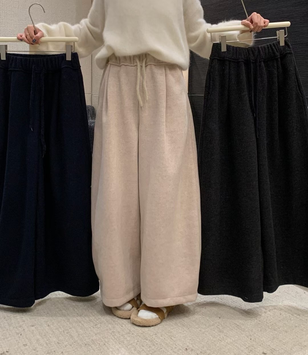 Onion 2025冬季新款韩系简约百搭松紧腰抽绳醋酸羊毛糯米裤