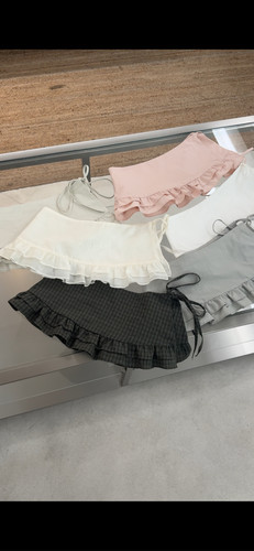 AMIDI 2026春季新款简约百搭木耳边屁帘