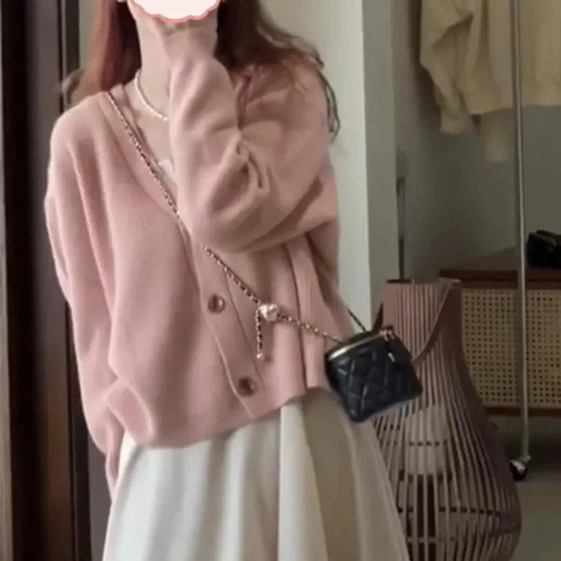 针织衫女高级感粉色超好看漂亮短款开衫外套冬季新款宽松两件套