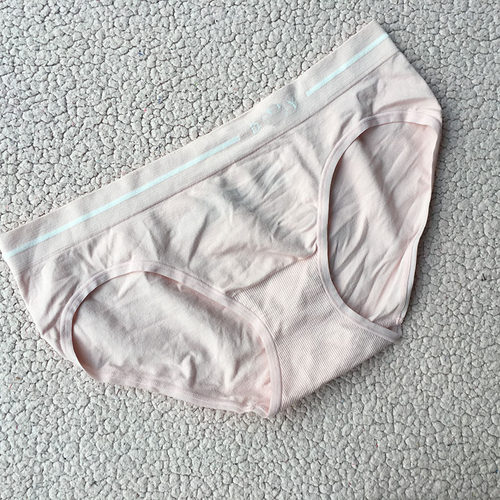女士健身高弹力无痕速干三角裤