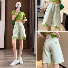 浅绿色撞色破洞牛仔短裤女夏季薄款2025年新款高腰设计感五分裤子