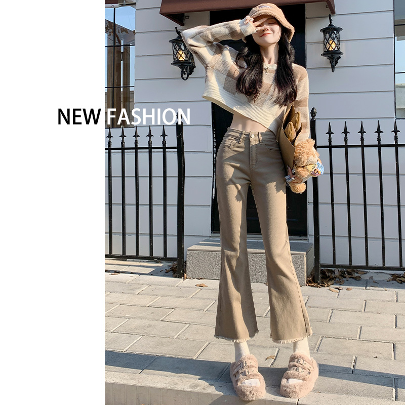 奶茶色微喇牛仔裤女春秋2025年新款高腰显瘦毛边九分美式喇叭裤子