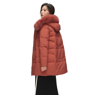 雪中飞2026秋冬新款妈妈中老年女士中长款羽绒服保暖气质狐狸毛领