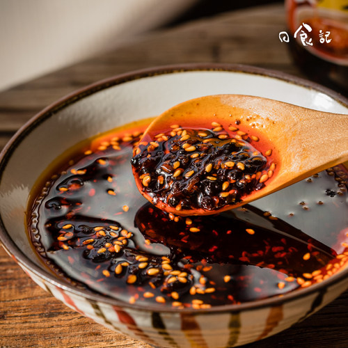 罐装甘谷拌面酱佐料油泼辣子