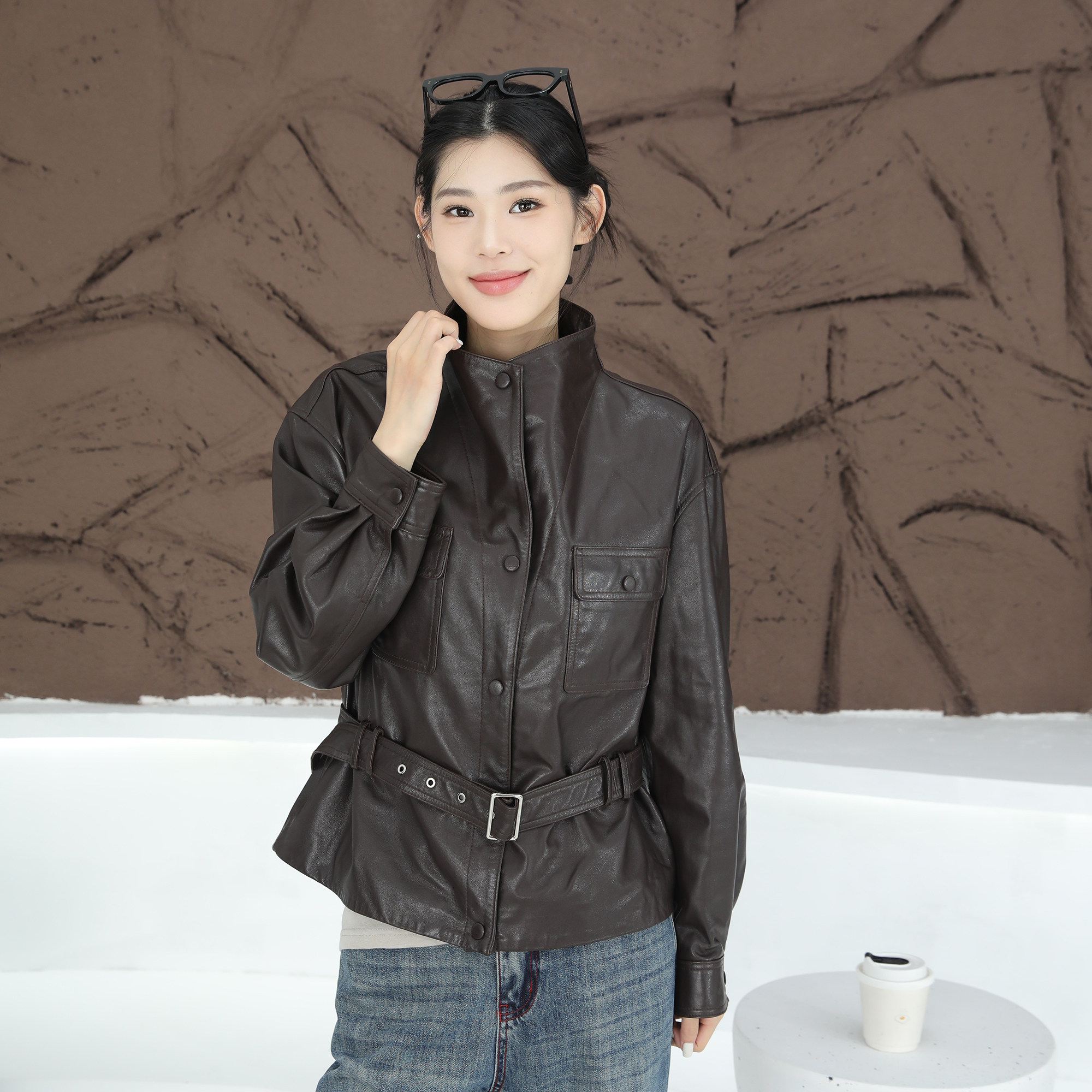 真皮咖色机车风短款修身皮衣女