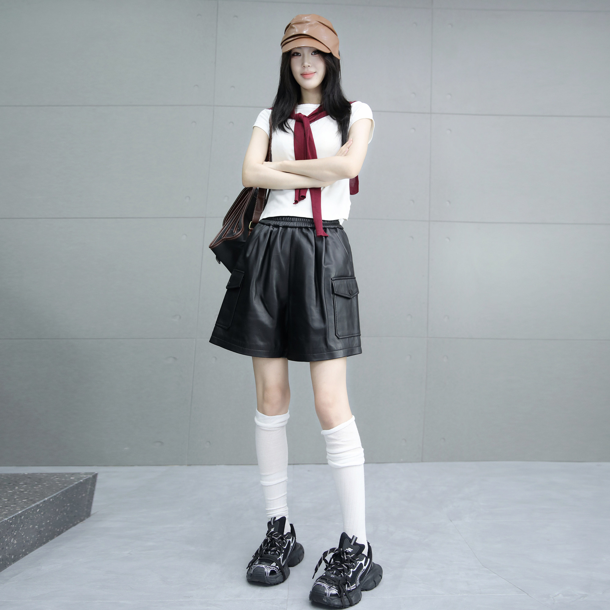 阔腿裤女2025年秋新款绵羊皮松紧腰外穿短裤黑色皮裤真皮百搭靴裤