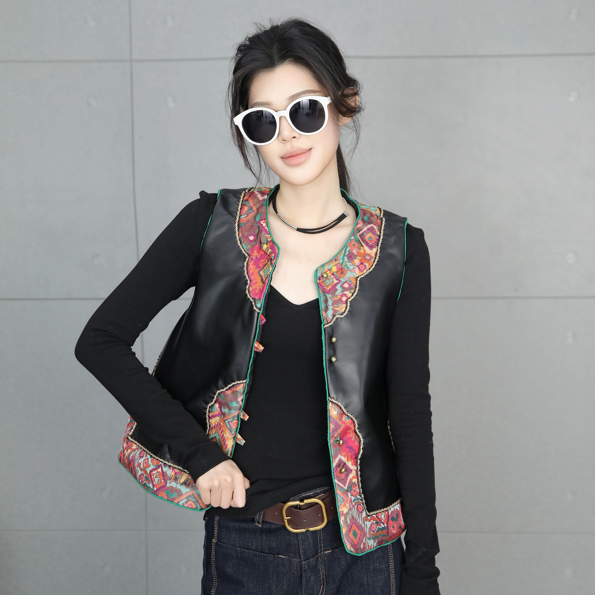 新中式国风绵羊皮皮拼接复古马甲女新款真皮盘扣气质洋气显瘦上衣