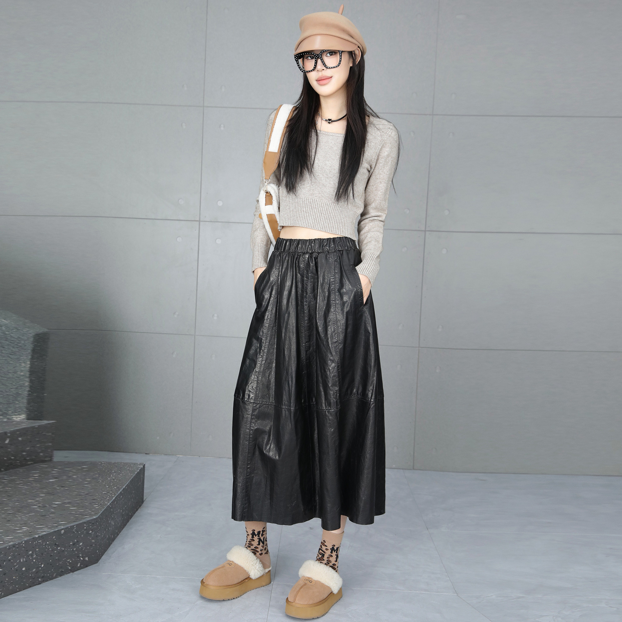 半身裙2025年冬季新款油蜡皮黑色皮裙牛皮松紧腰长裙过膝A字裙子,女装/女士精品,半身裙,淘宝优惠券,粉丝福利购,淘宝优惠卷