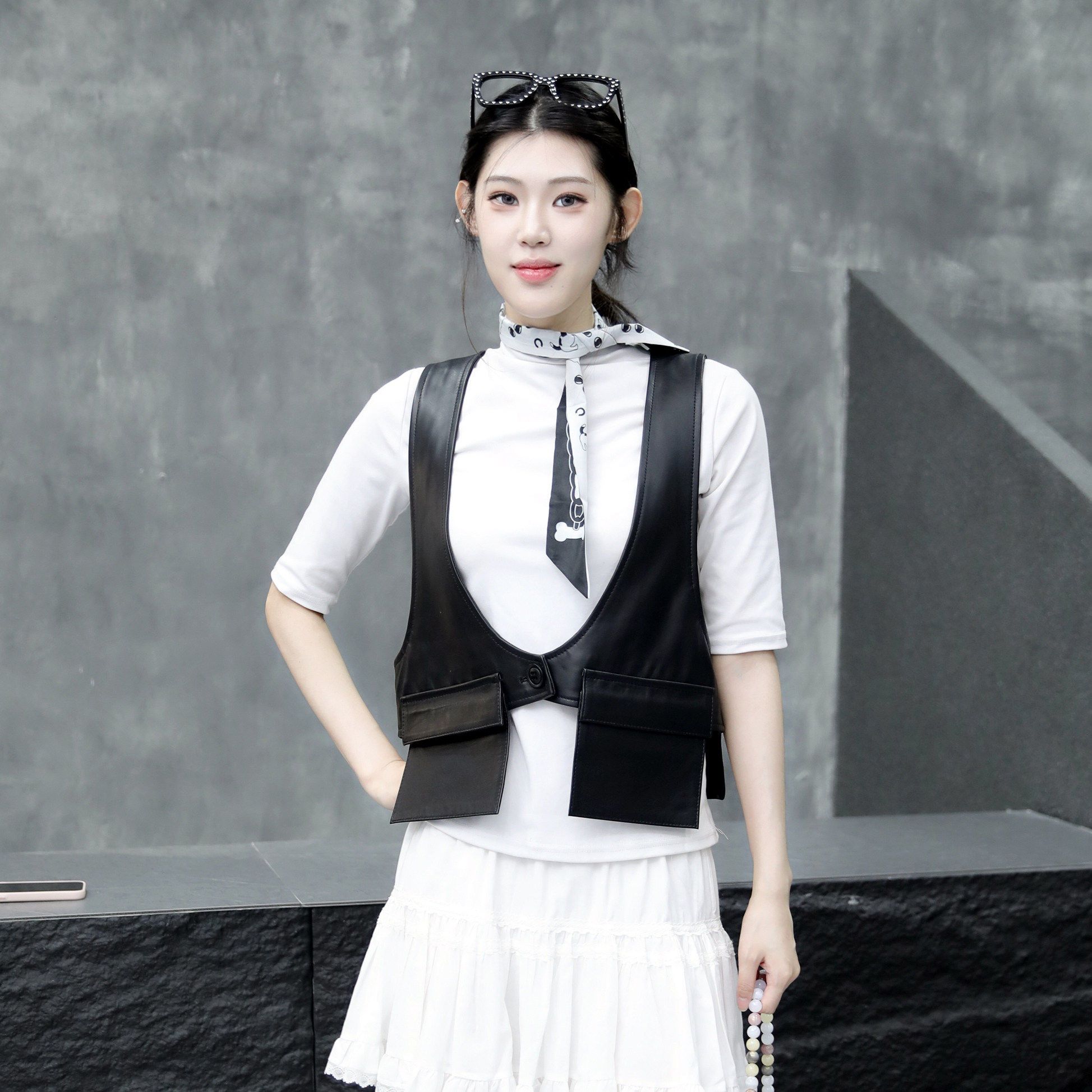 真皮小马甲女短款2025秋季新款