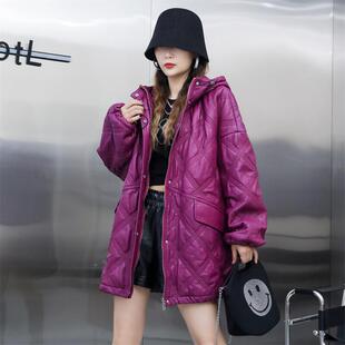 皮衣女中长款2025年秋季新款绵羊皮韩版连帽大衣真皮紫色加棉外套