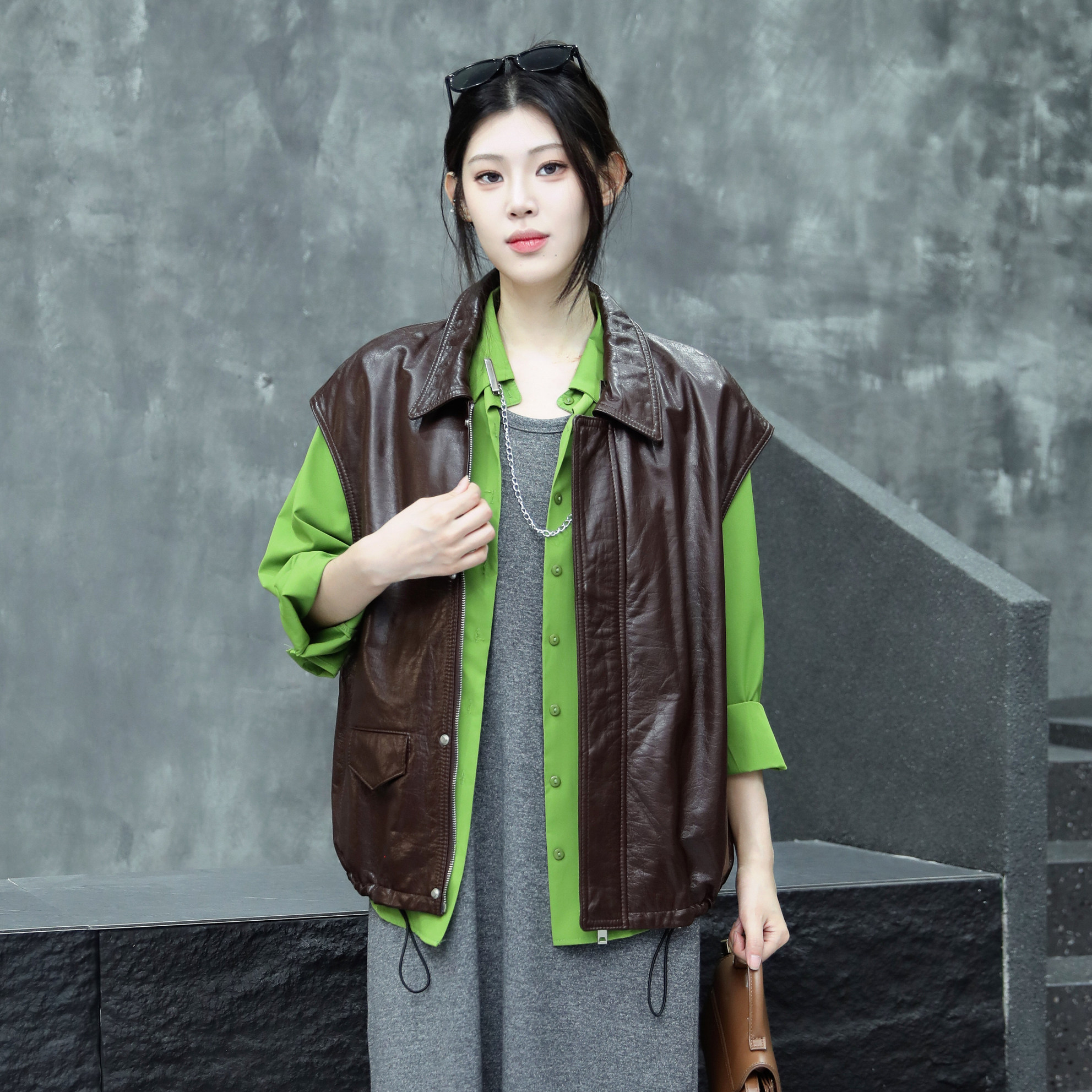 油蜡皮马甲女新款2025年秋季