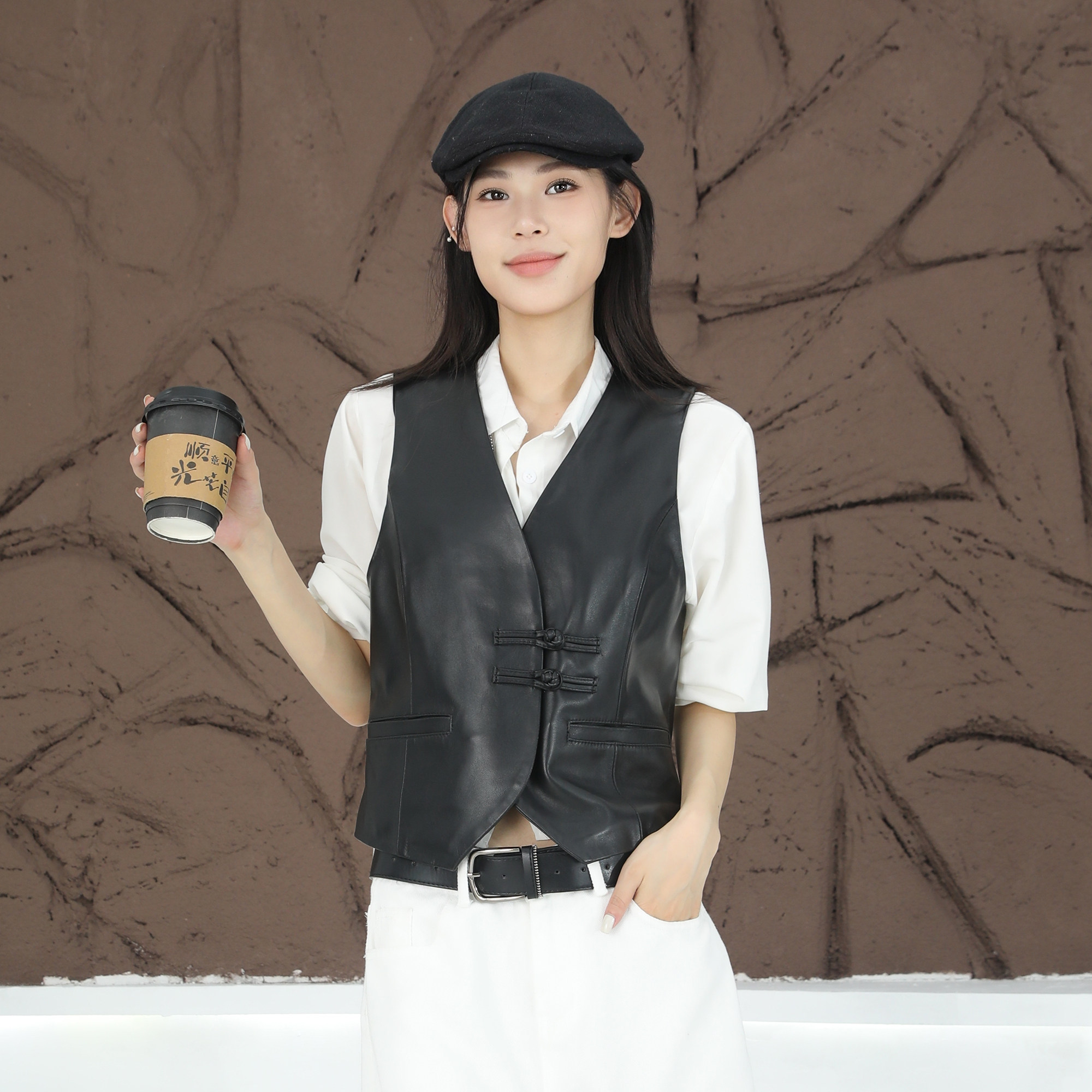 秋季真皮盘扣V领显瘦女马甲
