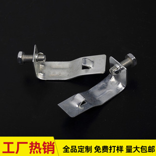 镀锌不锈钢七字扣7字扣盖板扣线槽安装配件扣卡子桥架扣锁配件