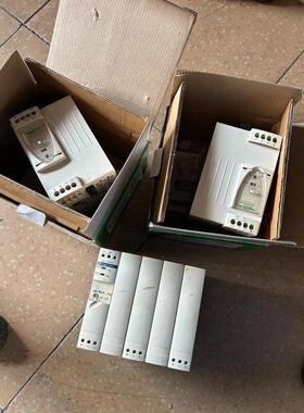 施耐德电源 ABL8PRS24100..两台，ABL7RE2