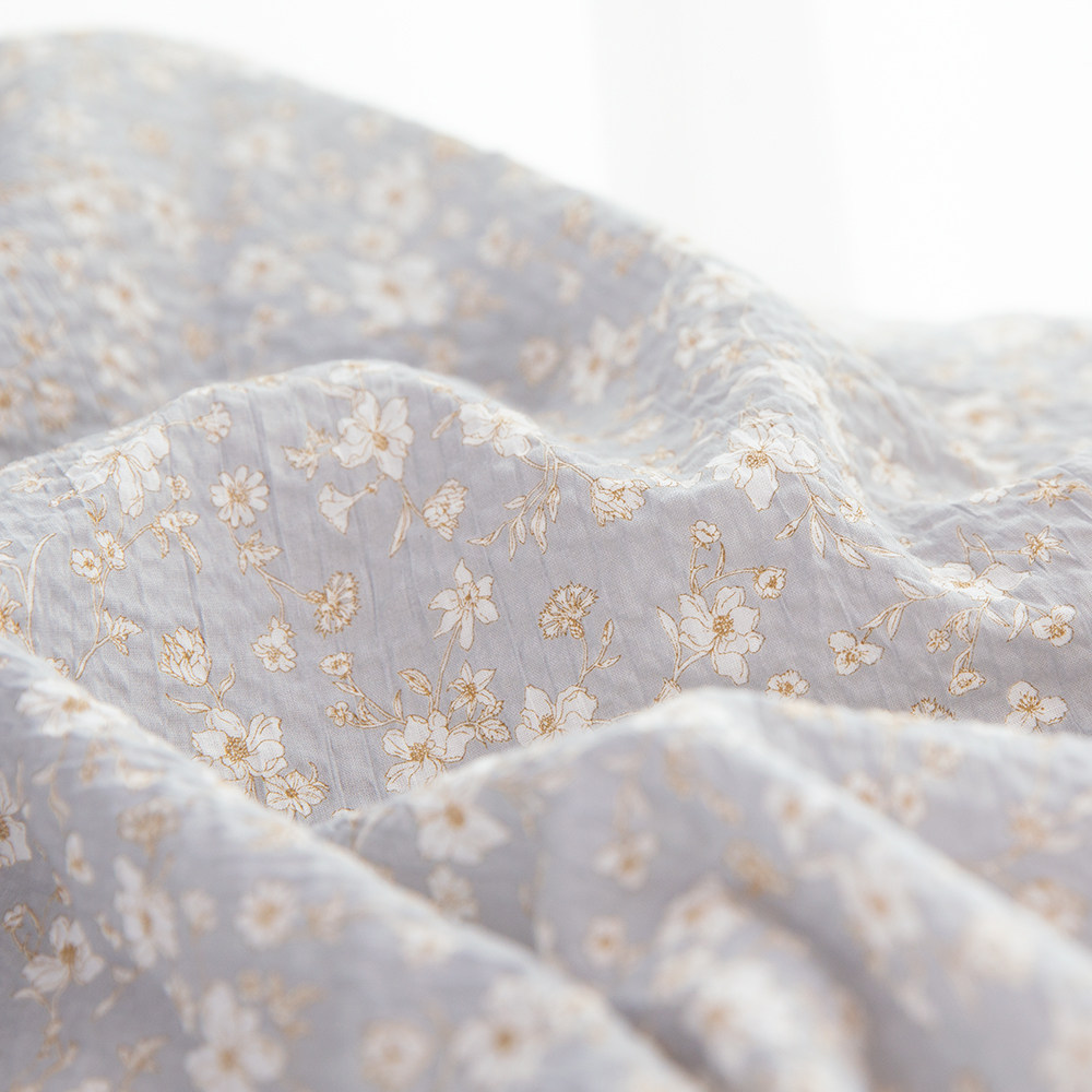 日本进口小纹工房80支柔软纯棉盐缩高档服装起皱布料面料碎花兰花