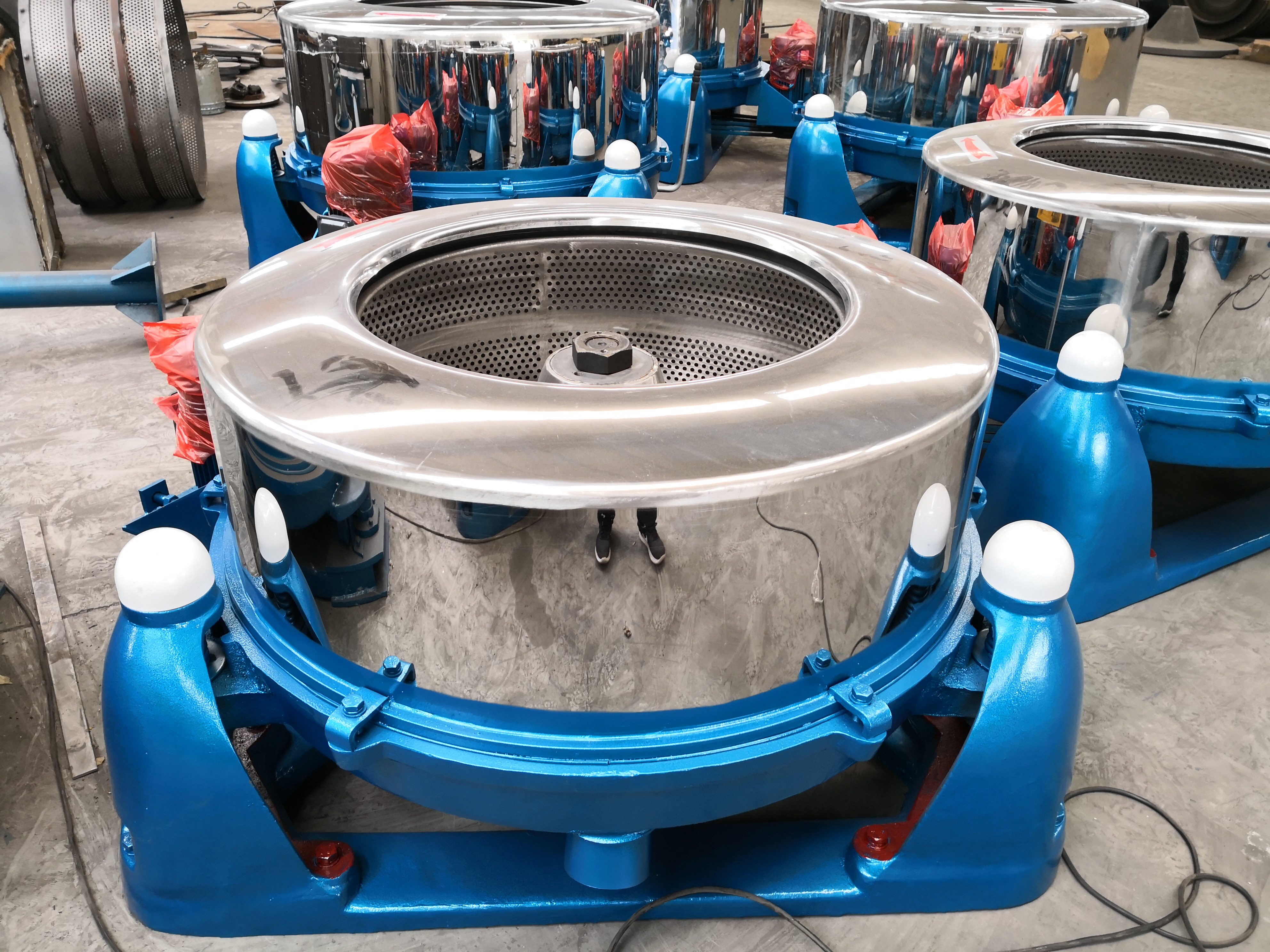 大型工业脱水机|工业甩干机|离心脱水机|三足离心机|不锈钢脱油机